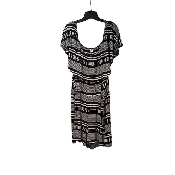 Old Navy Plus Size Black & White Striped Layered Sleeveless Romper Sz XXL - Picture 1 of 8